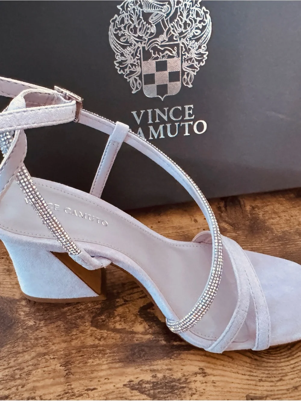 New Vince Camuto Kressila, True Suede, Lavender Haze Sandals. Size 6M
